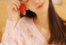 草莓美女长腿诱惑私房图片-妹子图