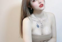 鹿八岁 - 裹胸短裙 自拍[16P-1V-875.6M]-妹子图