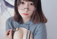 猫九酱Sakura - NO.04 超小比基尼眼镜娘 [34P-68MB]-妹子图