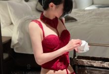 牛奶里的果汁 - 超美红色套装[27P-44MB]-妹子图