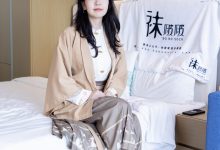 [BoBoSocks袜啵啵]NO.387 小甜豆-两双高跟鞋、黑丝、肉丝[145P+1V／6.28GB]-妹子图