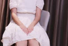 初夏女神 NO.022 依依 白色M码秋季连衣裙搭高跟鞋[137P+1V／4.17GB]-妹子图