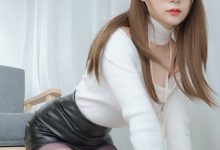 Coser小姐姐白银 - 可爱职场 [32P-84MB]-妹子图