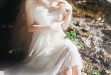 是三不是世w -  湖边白裙 [15P-233MB]-妹子图