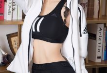 [Ugirls尤果网]爱尤物 2022.06.01  NO.2597 青树 刹那的绵长 [35P／78MB]-妹子图