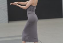 都市丽跳舞的吊带连体裙小姐姐【127+1V-1.485G】-妹子图