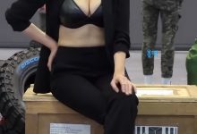 韩国车展现场性感波霸美模[1V/85.4M]-妹子图