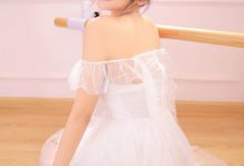 白纱美女蕾丝透视性感诱人写真-妹子图