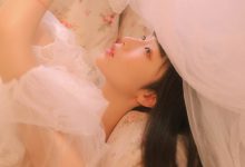蕾丝美女大胆透视真空诱惑写真-妹子图