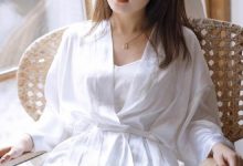 气质美女慵懒迷人写真图片-妹子图
