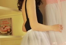 艺校美女大学生吊带裸背美女图片-妹子图