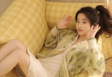 气质清纯美女吊带马尾辫写真图片-妹子图