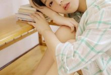 可爱美女清新养眼长腿诱惑写真图片-妹子图