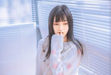 轻熟少女卧室性感撩人写真图片-妹子图