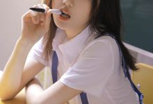 可爱美少女诱人制服写真图片-妹子图