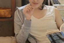 长腿美女性感居家俏皮唯美写真-妹子图