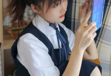 白丝美女性感制服诱惑写真-妹子图