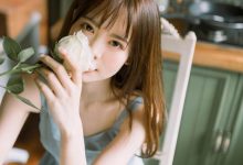 吊带裙美女复古文艺写真图片-妹子图