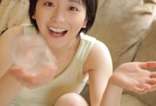 元气美女清新随性居家写真图片-妹子图