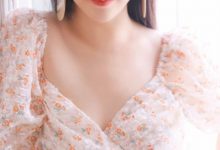 网红美女张辛宛碎花气质唯美写真图片-妹子图