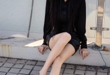 足愉心 NO.020 云悦（搭配：黑色衬衫、皮裙、高跟鞋、裸足）[120P+2V／11.2GB]-妹子图